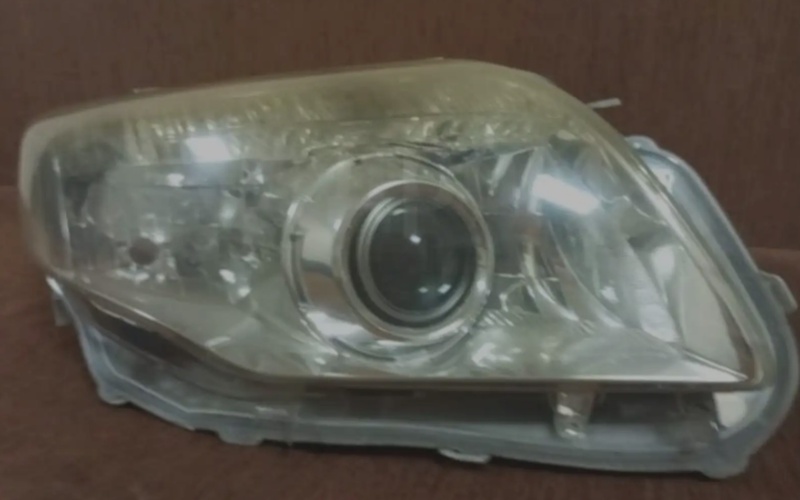 Передний Фар Toyota Filder 2011 . 2013